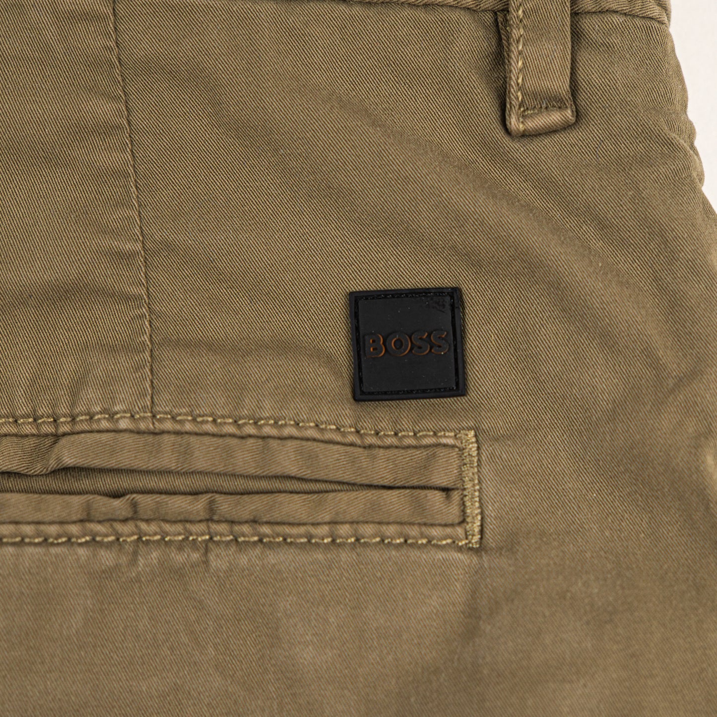 Hugo Boss Shorts // 32