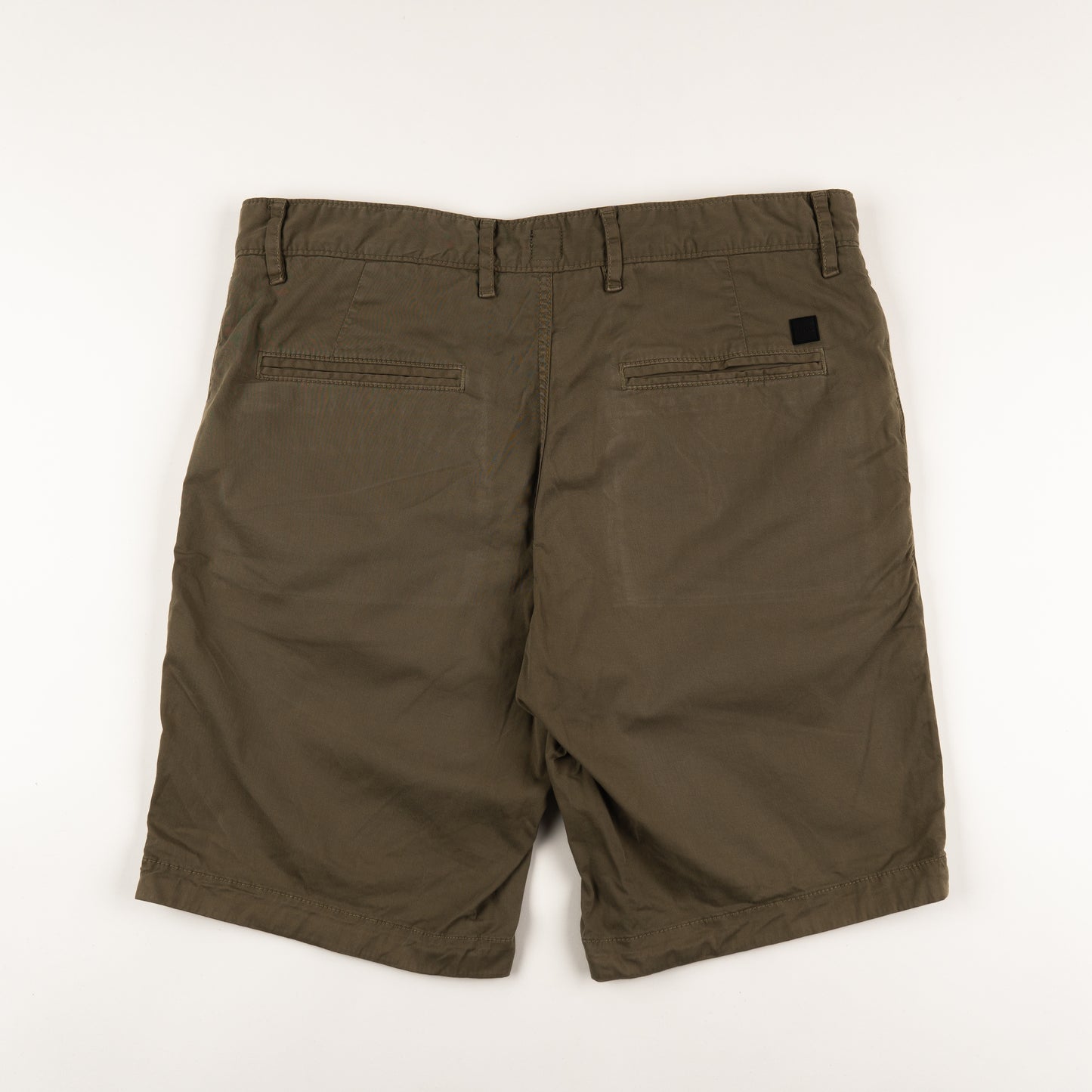 Hugo Boss Shorts // 32