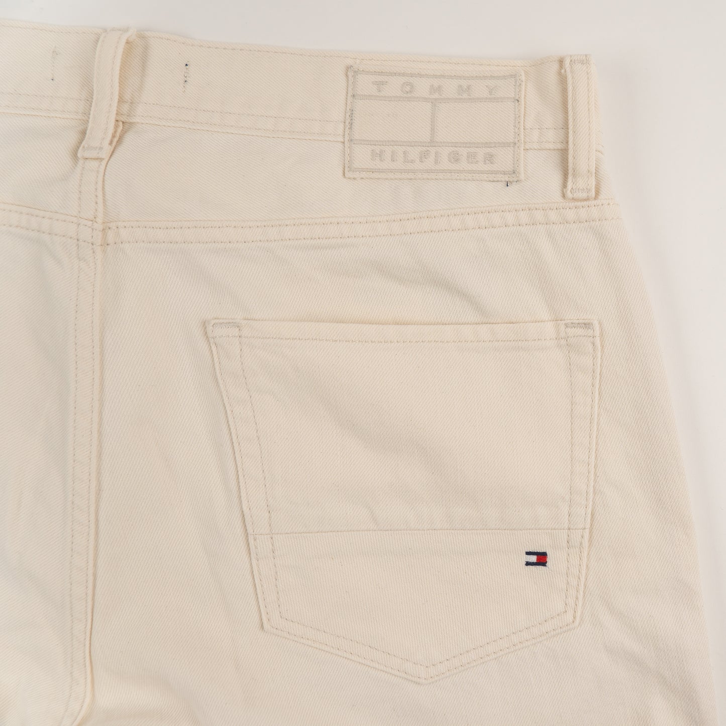Tommy Hilfiger Jeans // W33 L32