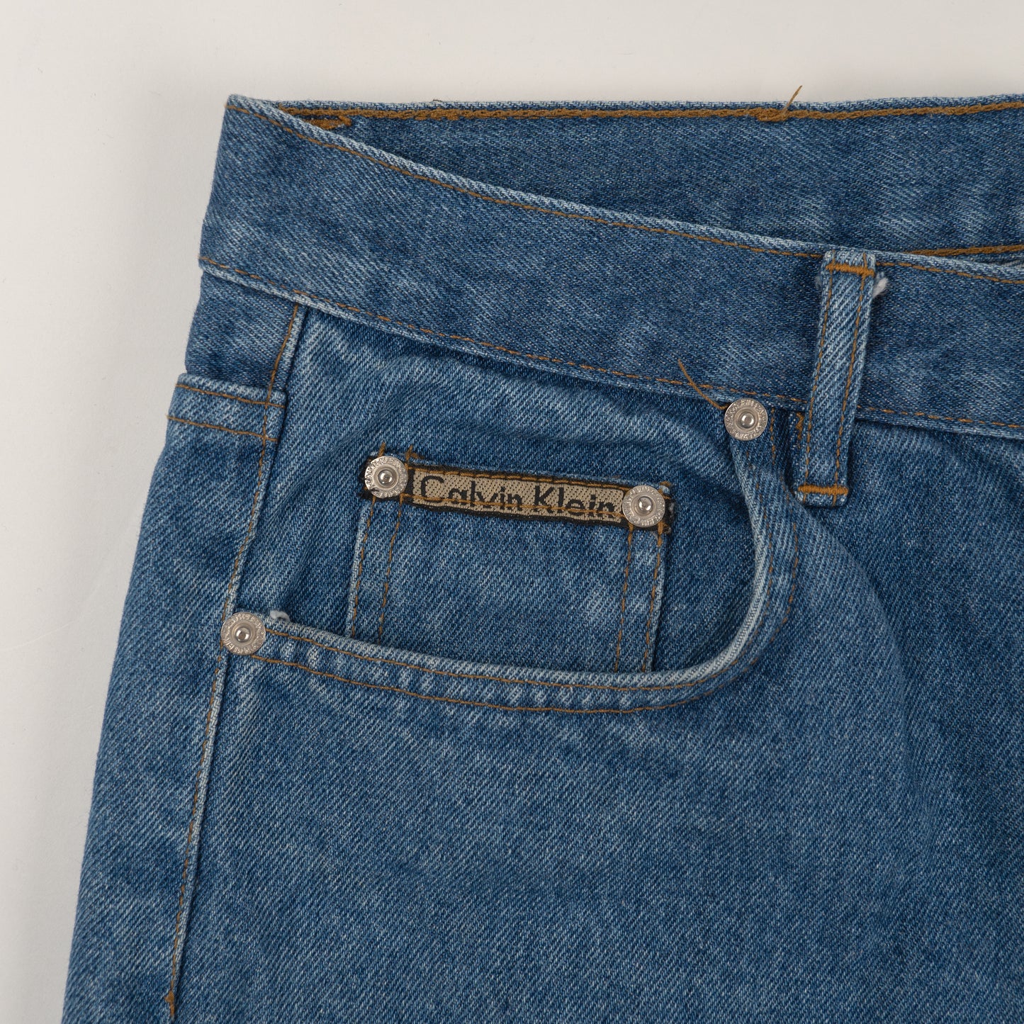 Calvin Klein Jeans // 38/XL