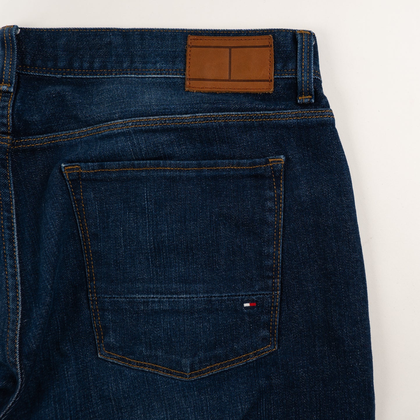 Tommy Hilfiger Jeans // W36 L34