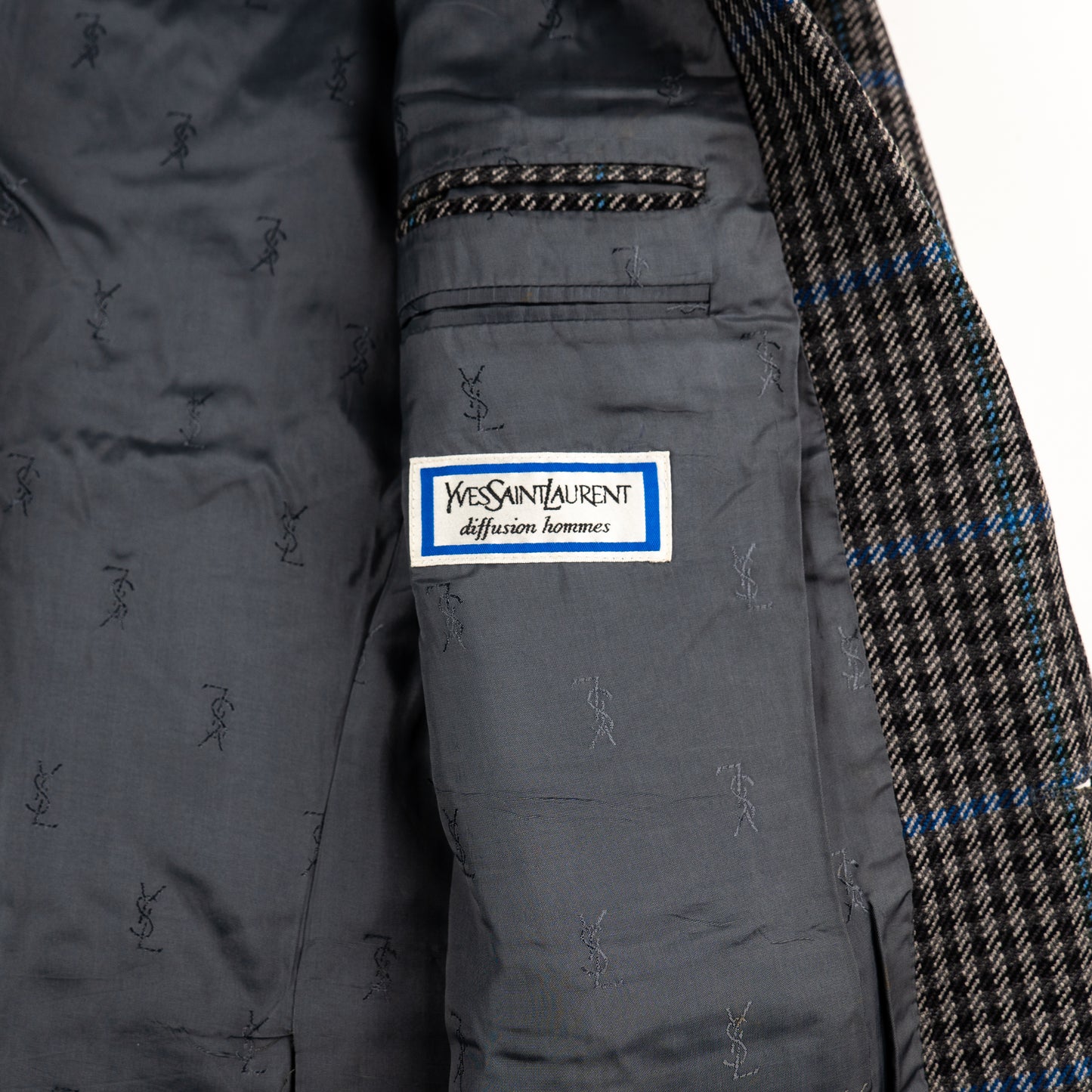 Yves Saint Laurent Sakko // L