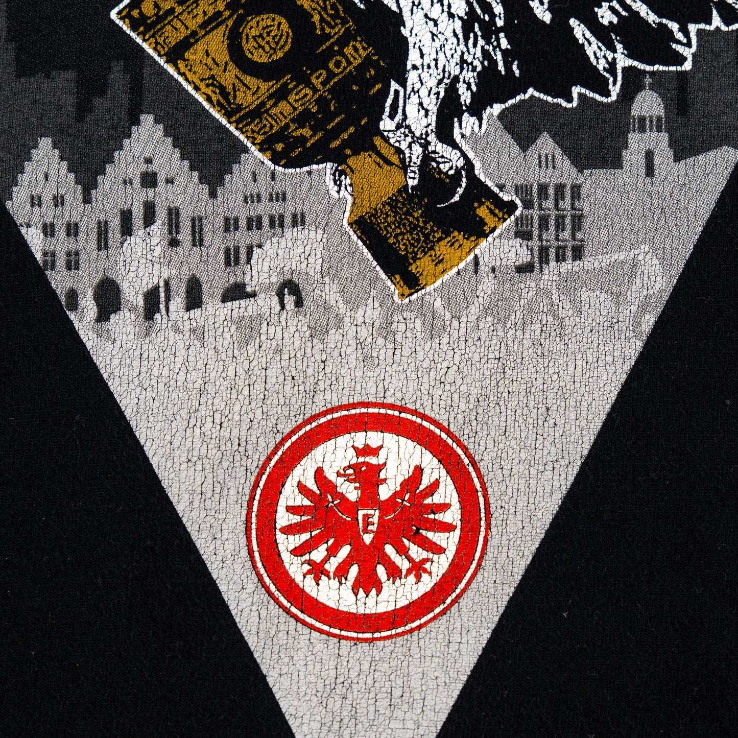 2018 Frankfurt DFB Pokal T-Shirt // L