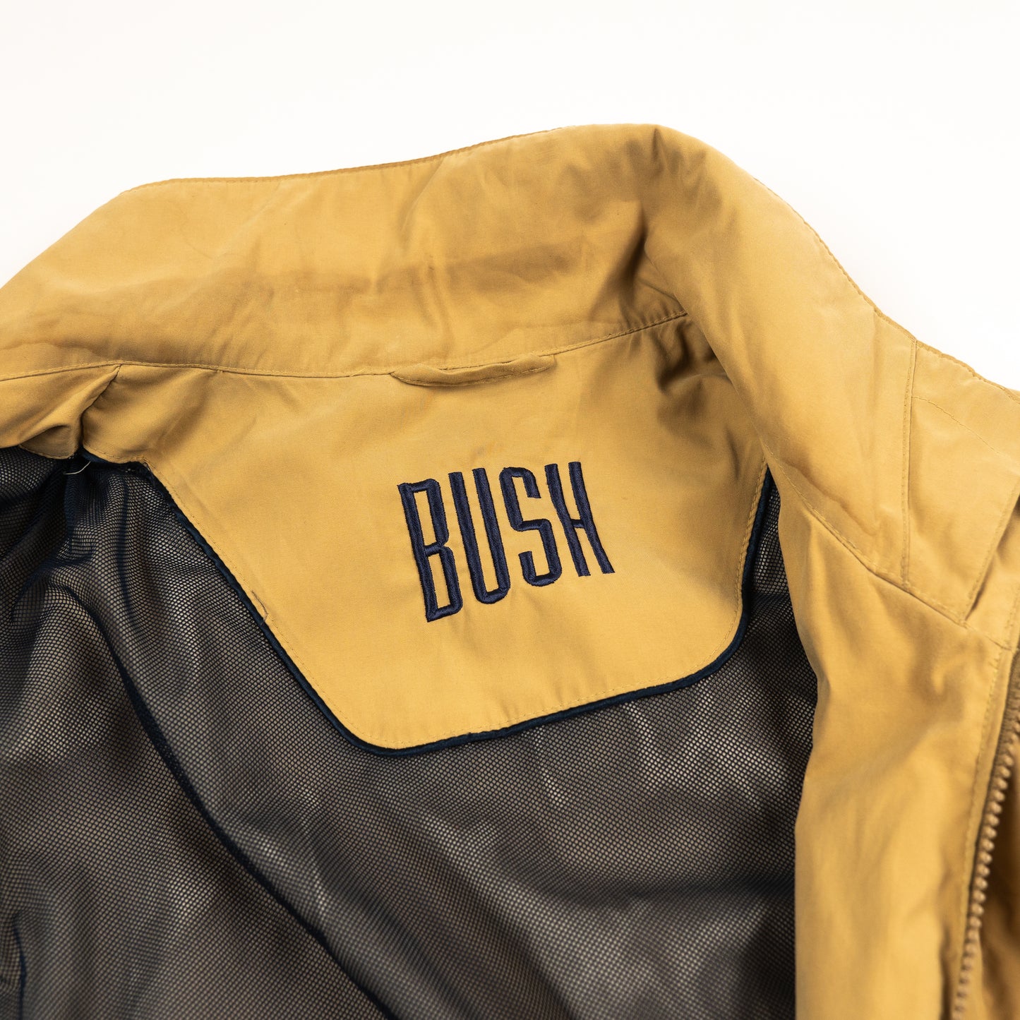 Bush Jacke // XL